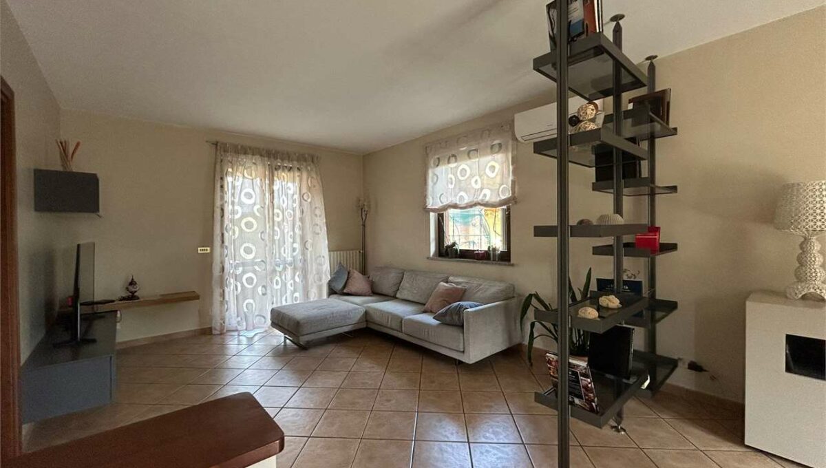 imm_17696-20250918162529-1280