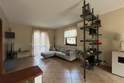 imm_17696-20250918162529-1280