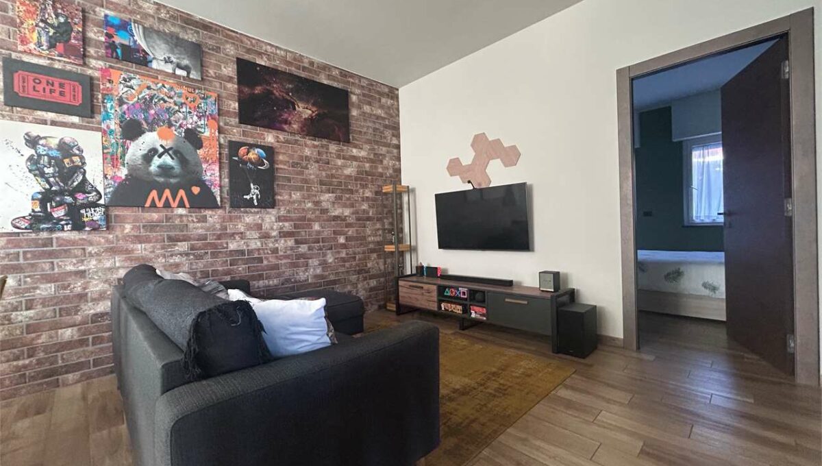 imm_17987-20251030185421-1280