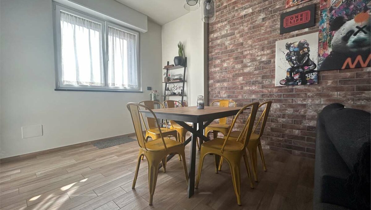 imm_17989-20251030185416-1280