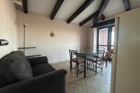 imm_18330-20251217174259-1280