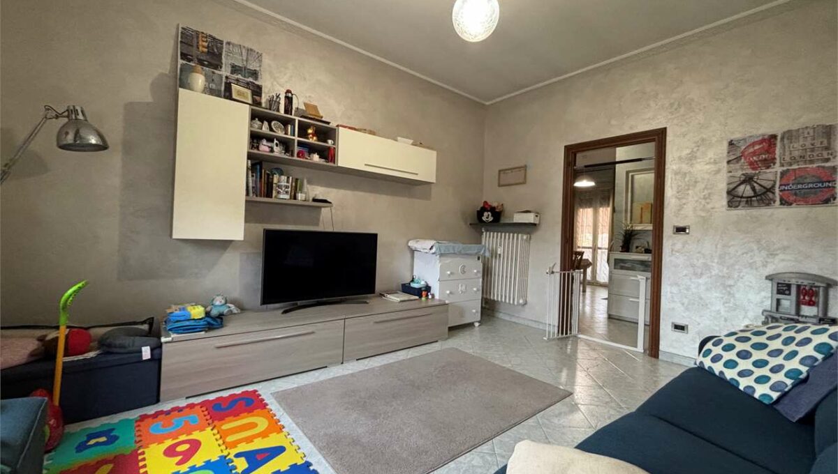 imm_18081-20251119165205-1280