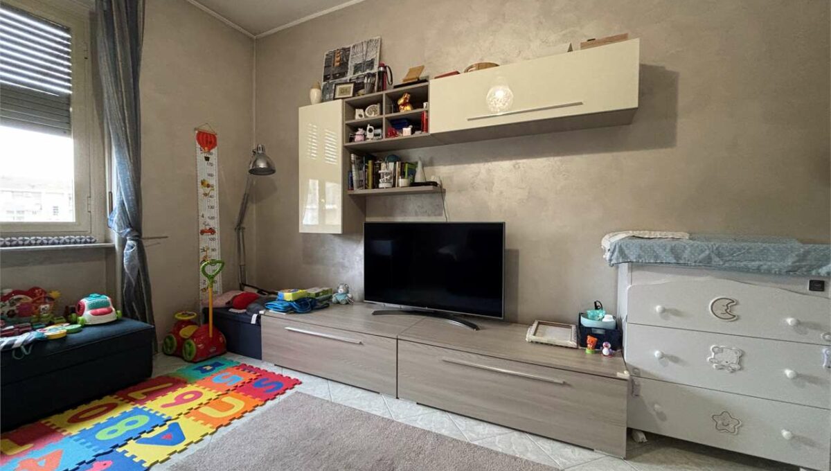 imm_18083-20251119165215-1280