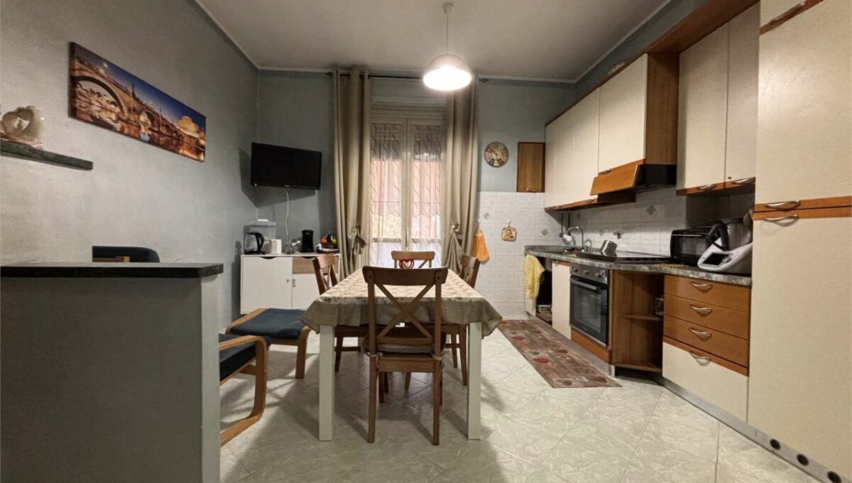 imm_18085-20251119165136-1280